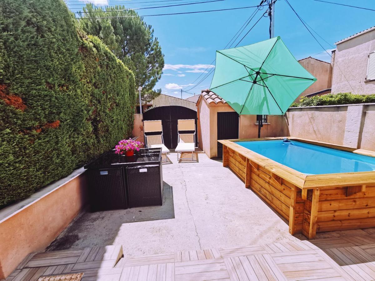 STUDIO PRIVATIF CLIMATISÉ , TERRASSE ET PiSCINE Pernes-les-Fontaines Esterno foto